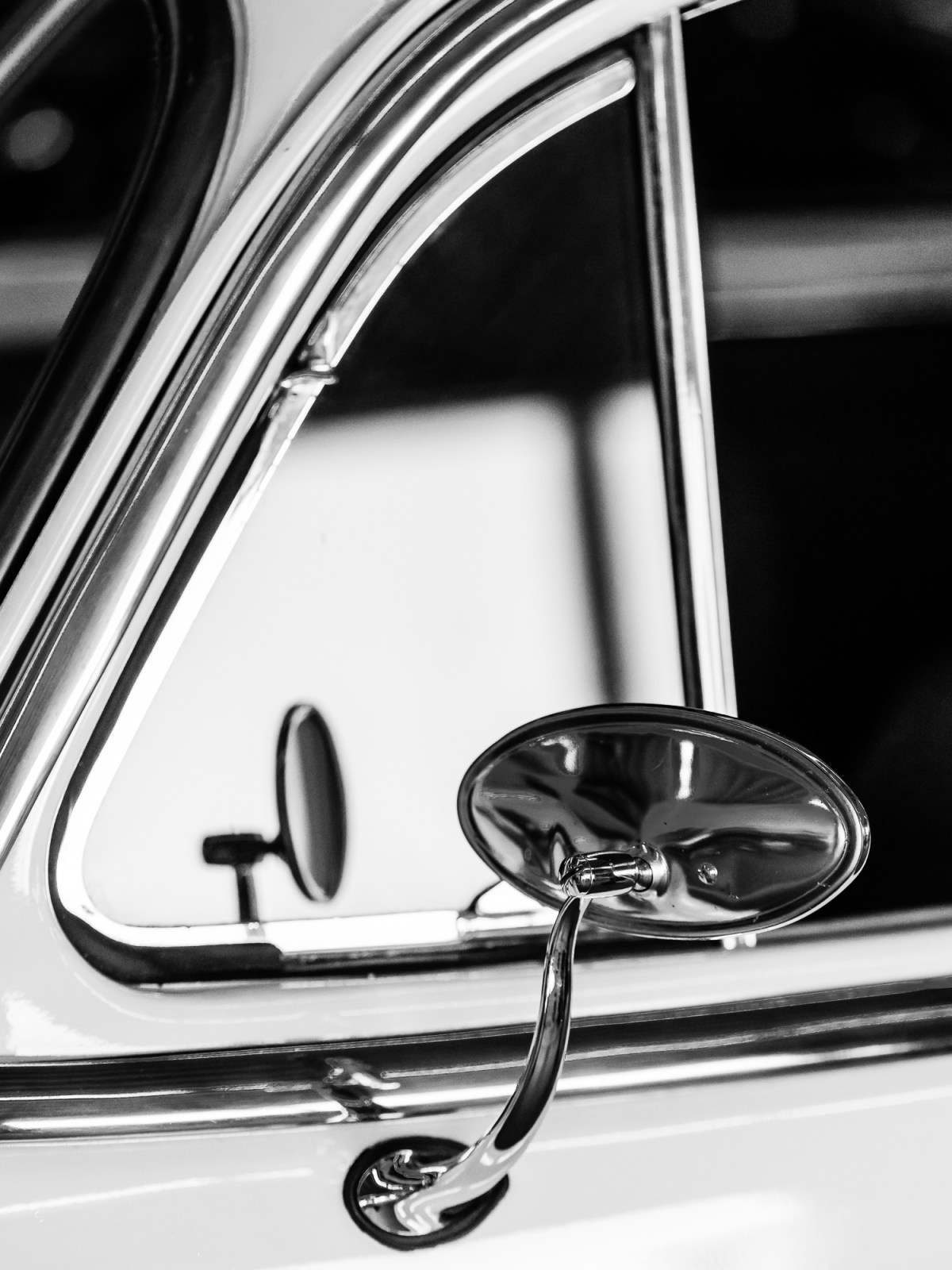 Photo theme: Quarter Windows & Side&nbsp;Mirrors